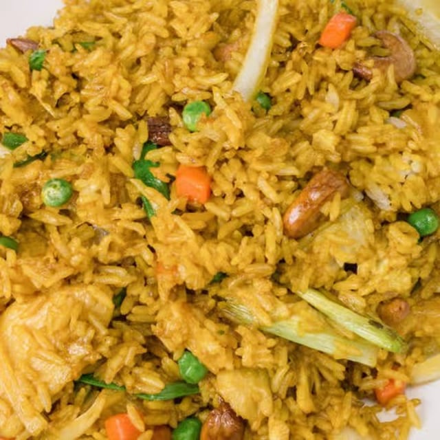 FR6. Pineapple Fried Rice.